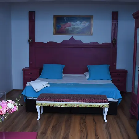 Beyaz Butik Hotel *